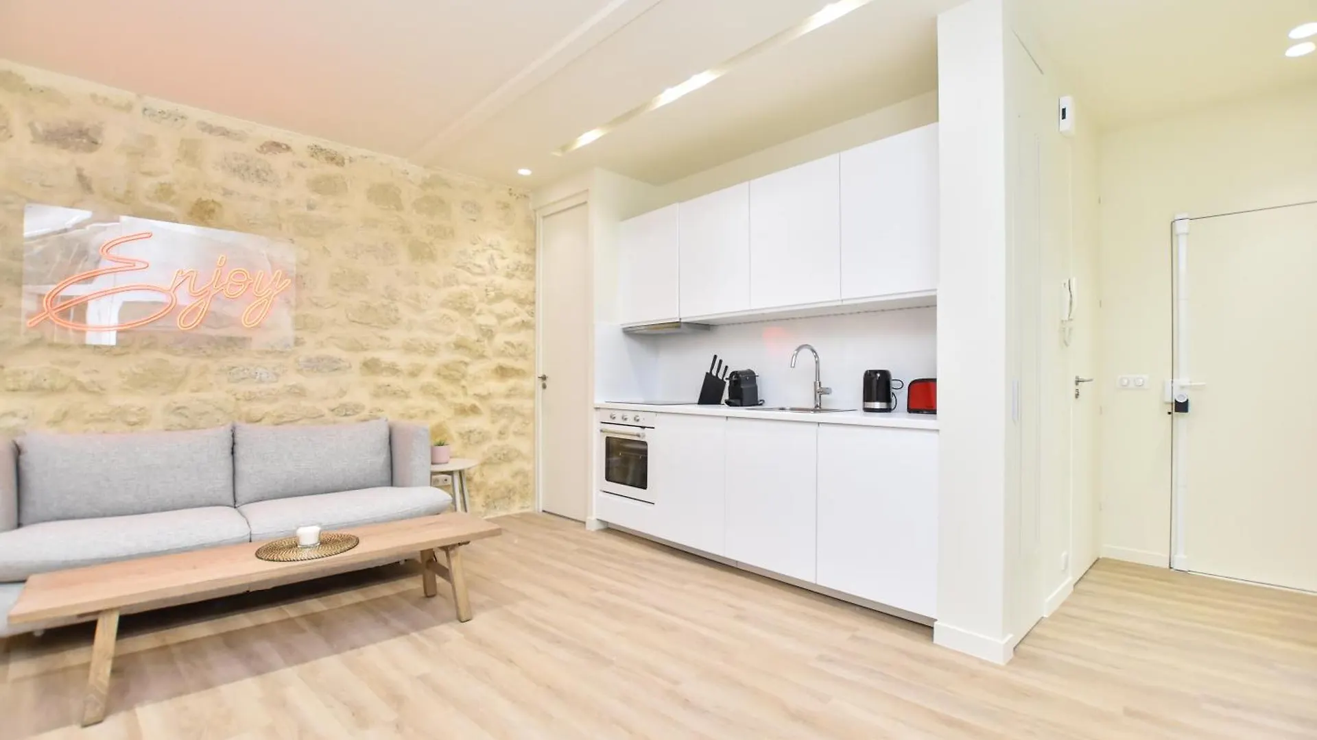 Spacious - 3br-8p - Moulin Rouge Apartament